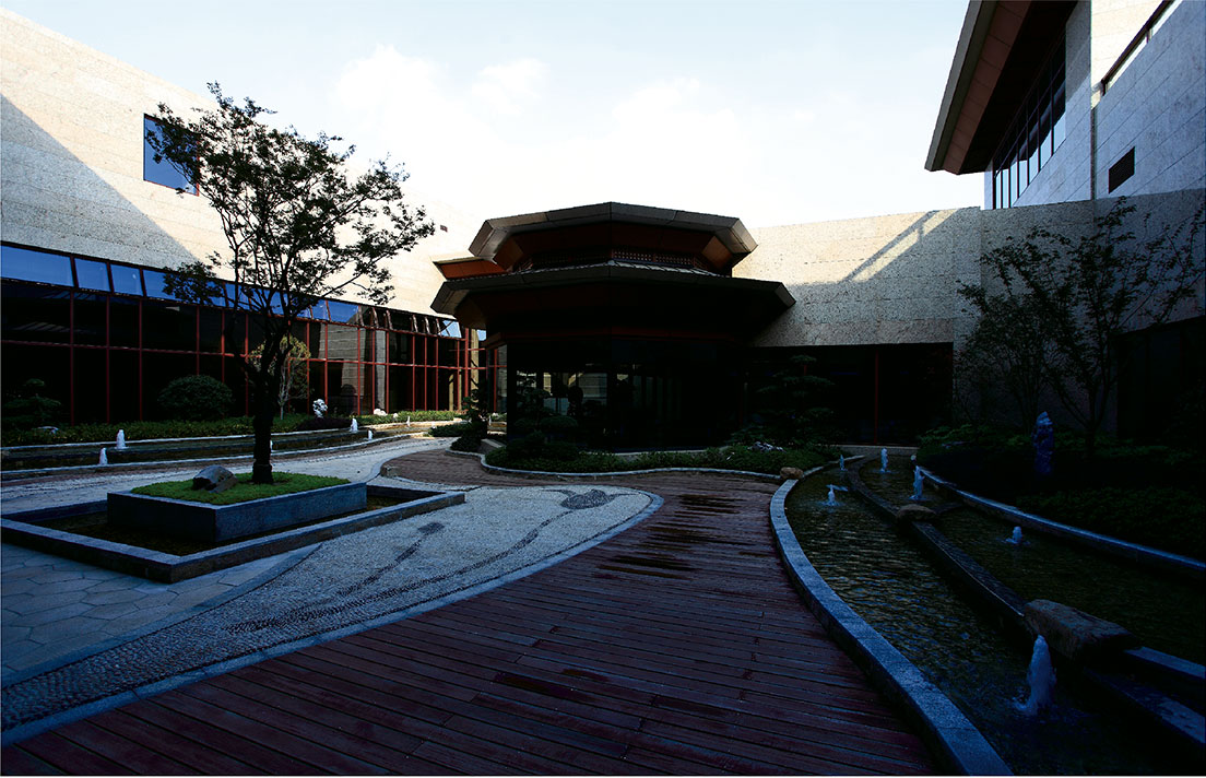 亚洲精品白浆高清久久久久久