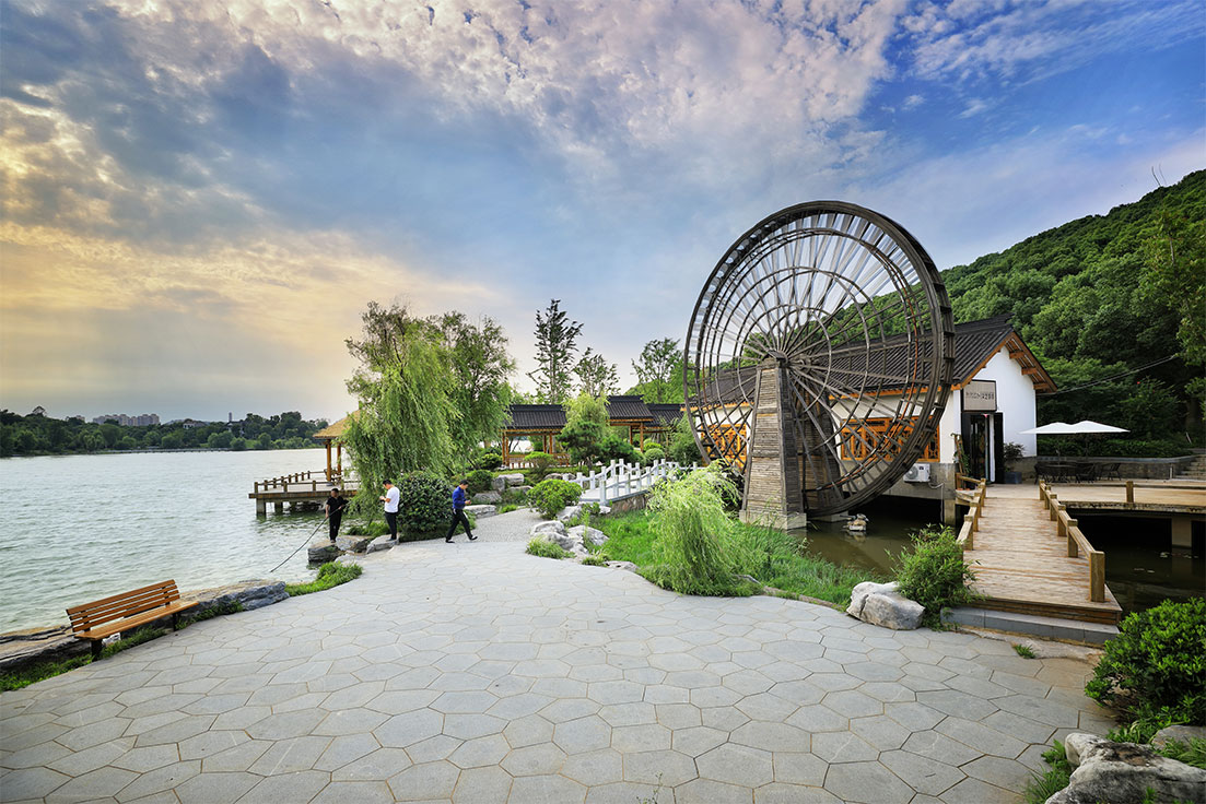 亚洲精品白浆高清久久久久久