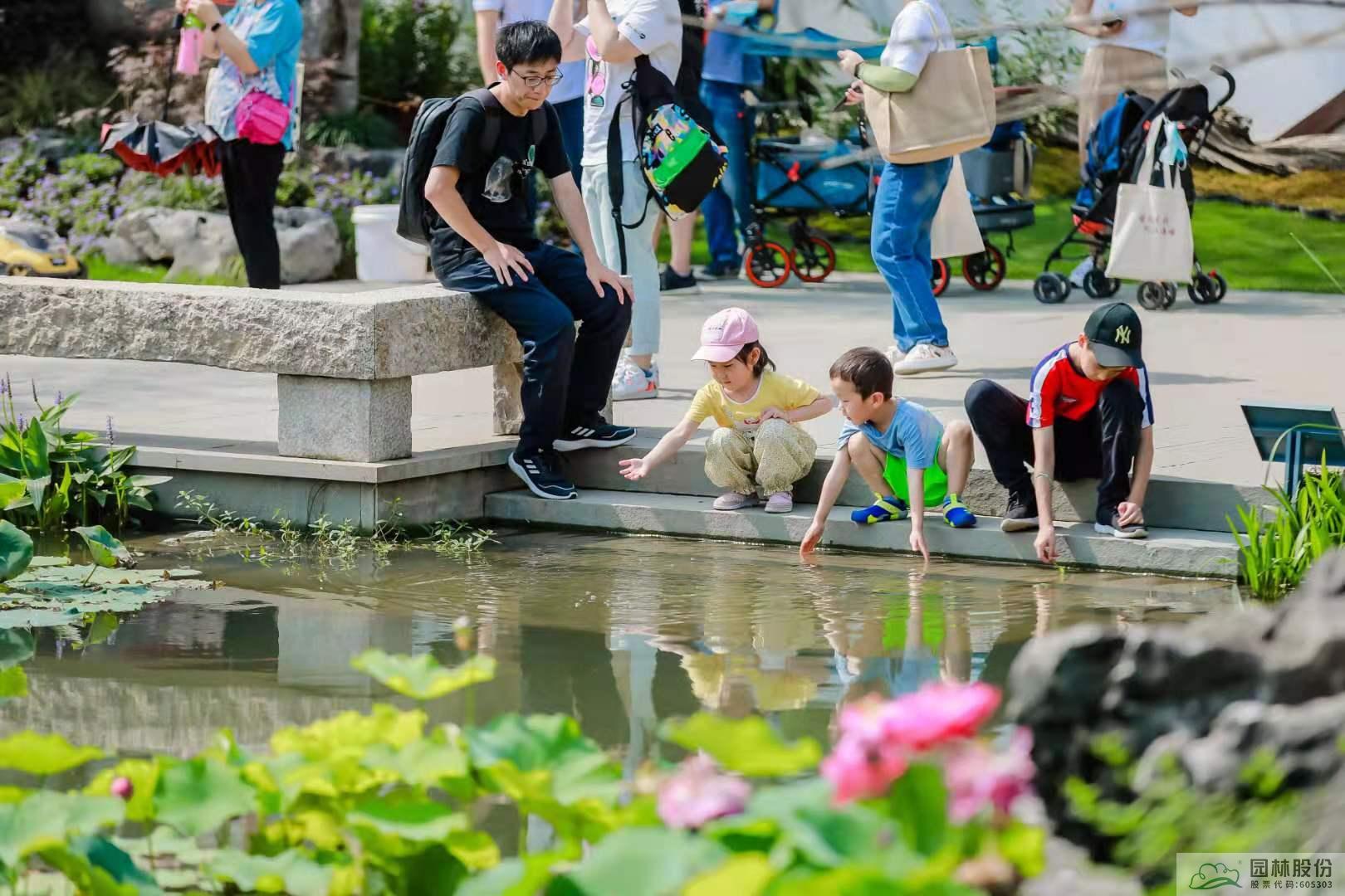 亚洲精品白浆高清久久久久久