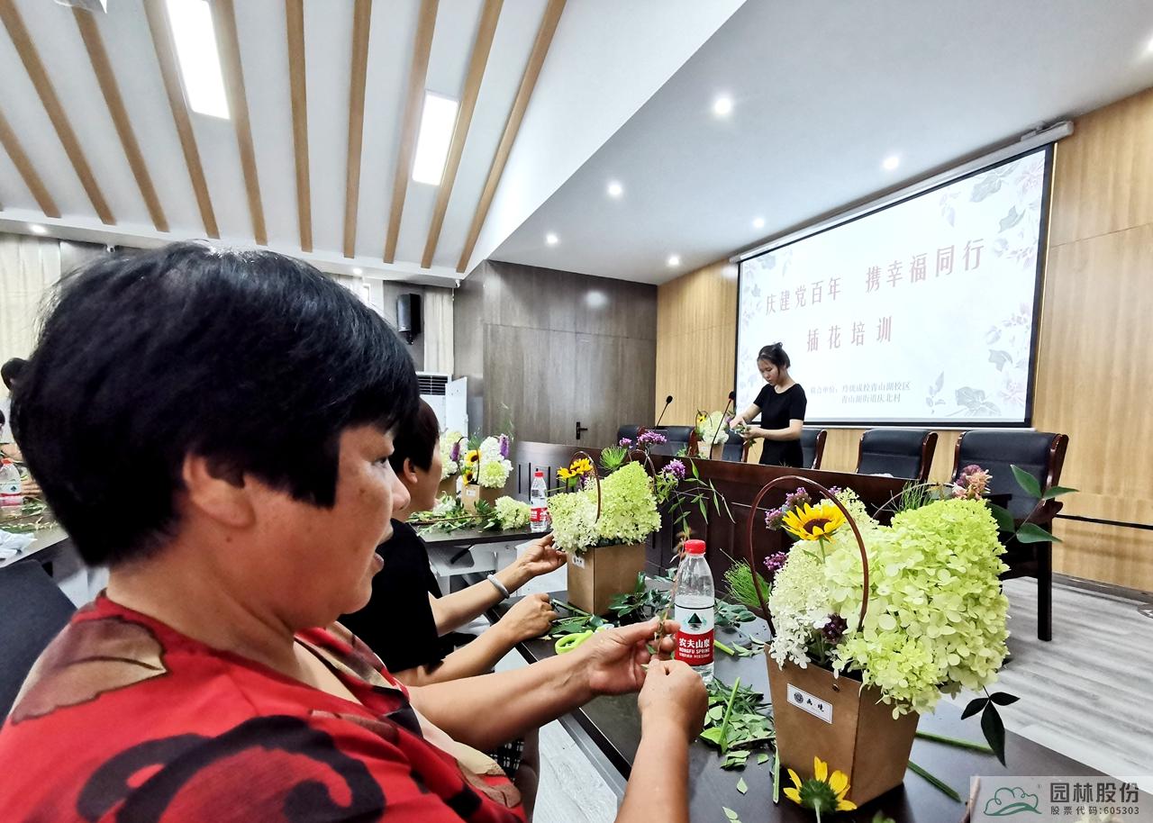 亚洲精品白浆高清久久久久久