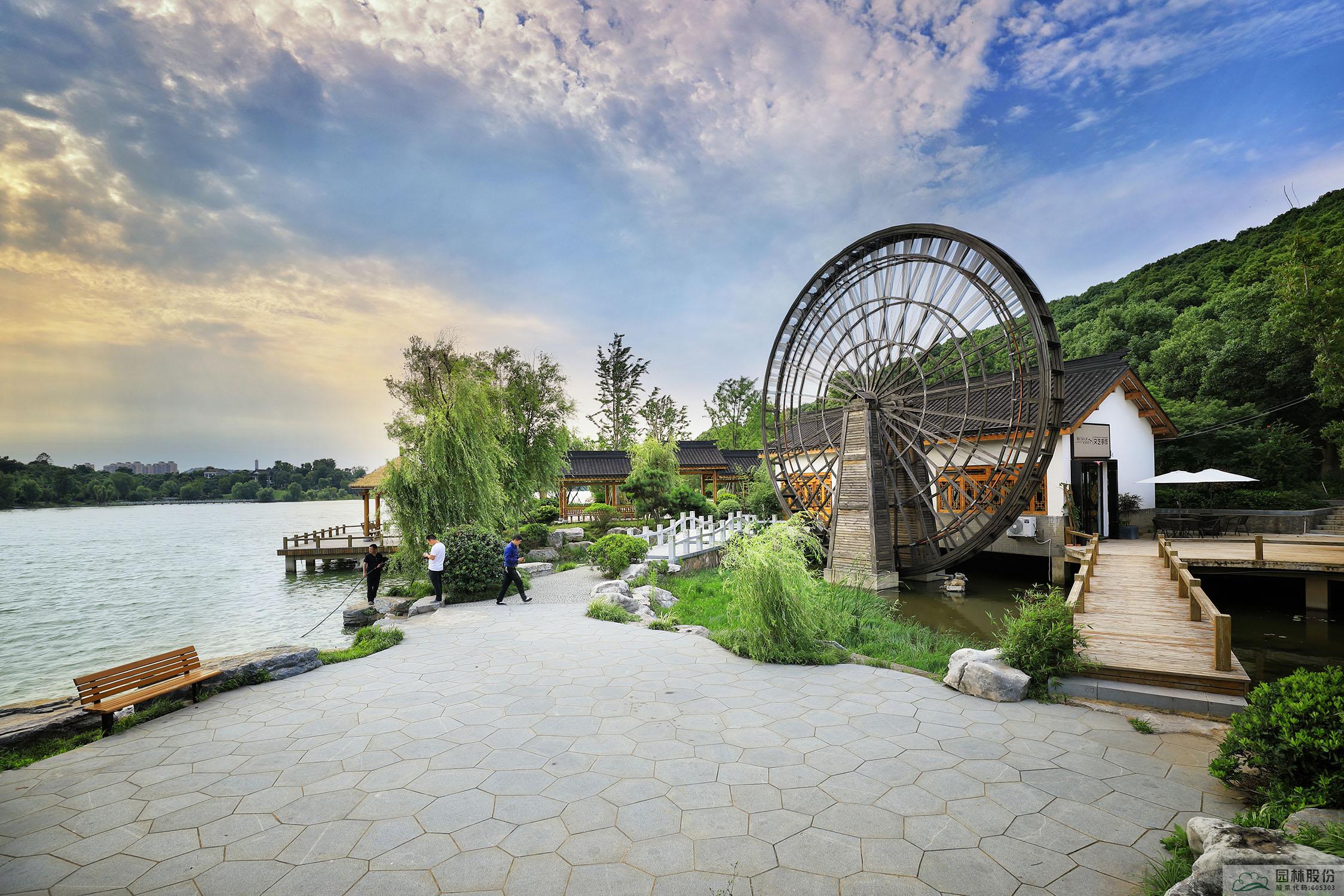 亚洲精品白浆高清久久久久久