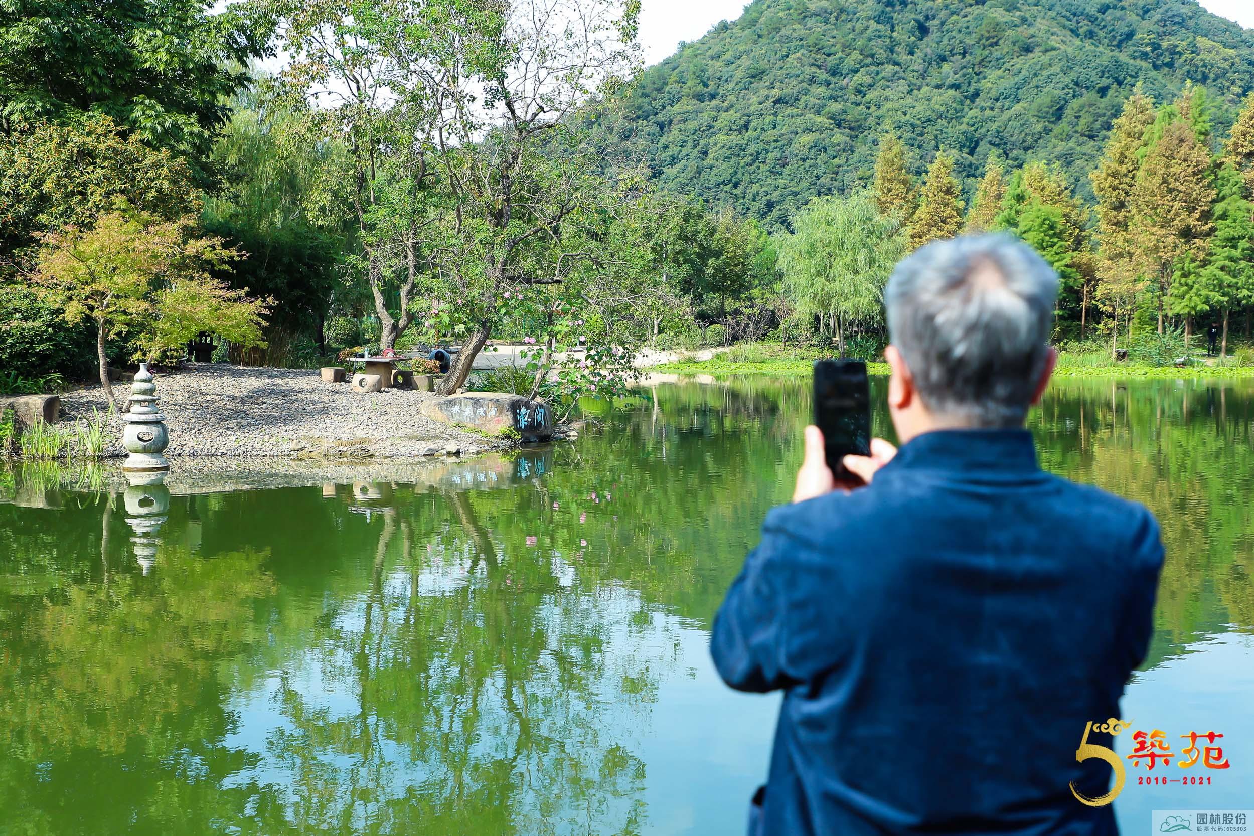 亚洲精品白浆高清久久久久久