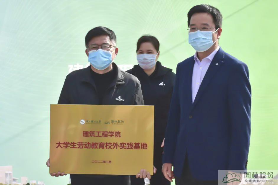 亚洲精品白浆高清久久久久久