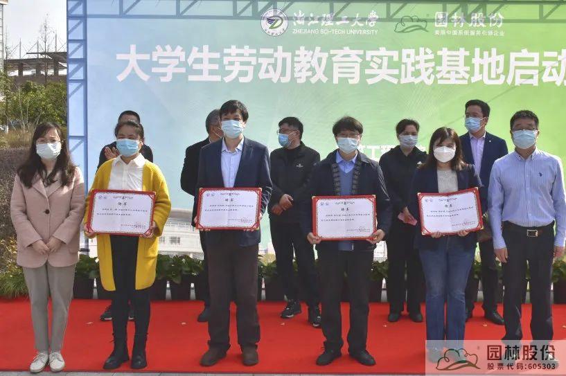 亚洲精品白浆高清久久久久久