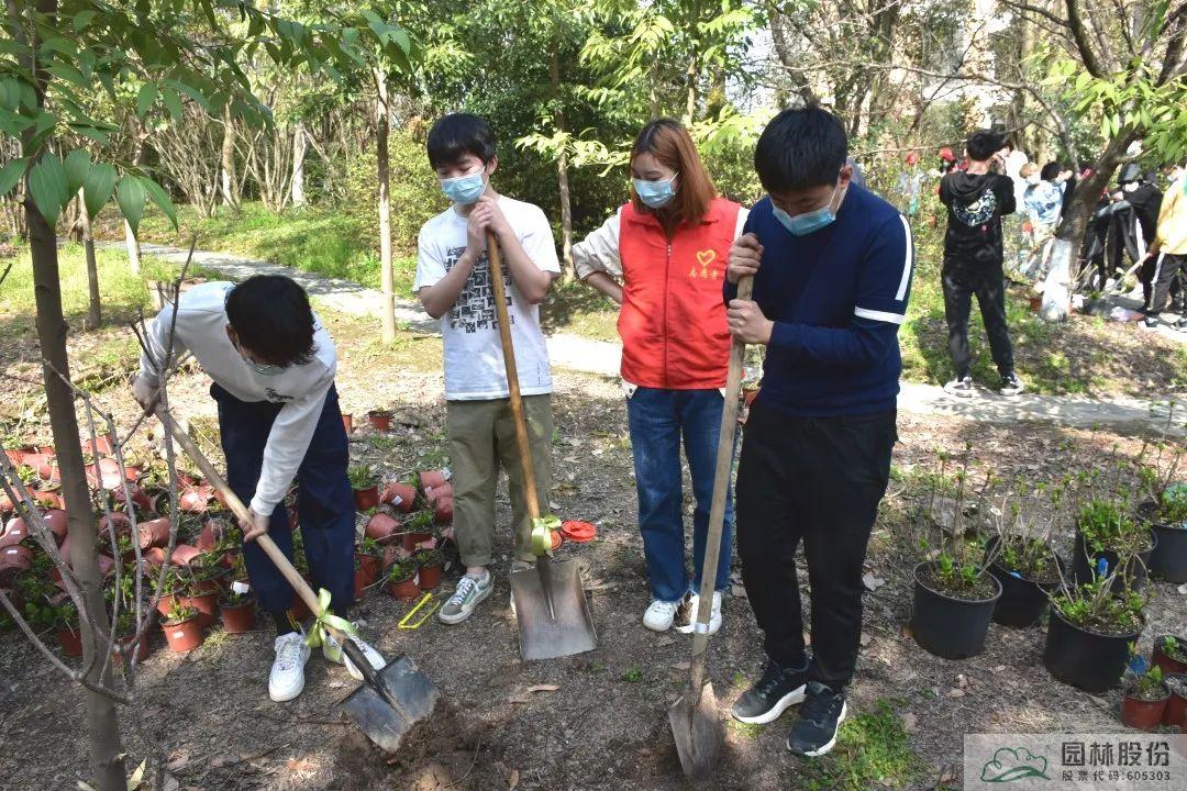 亚洲精品白浆高清久久久久久