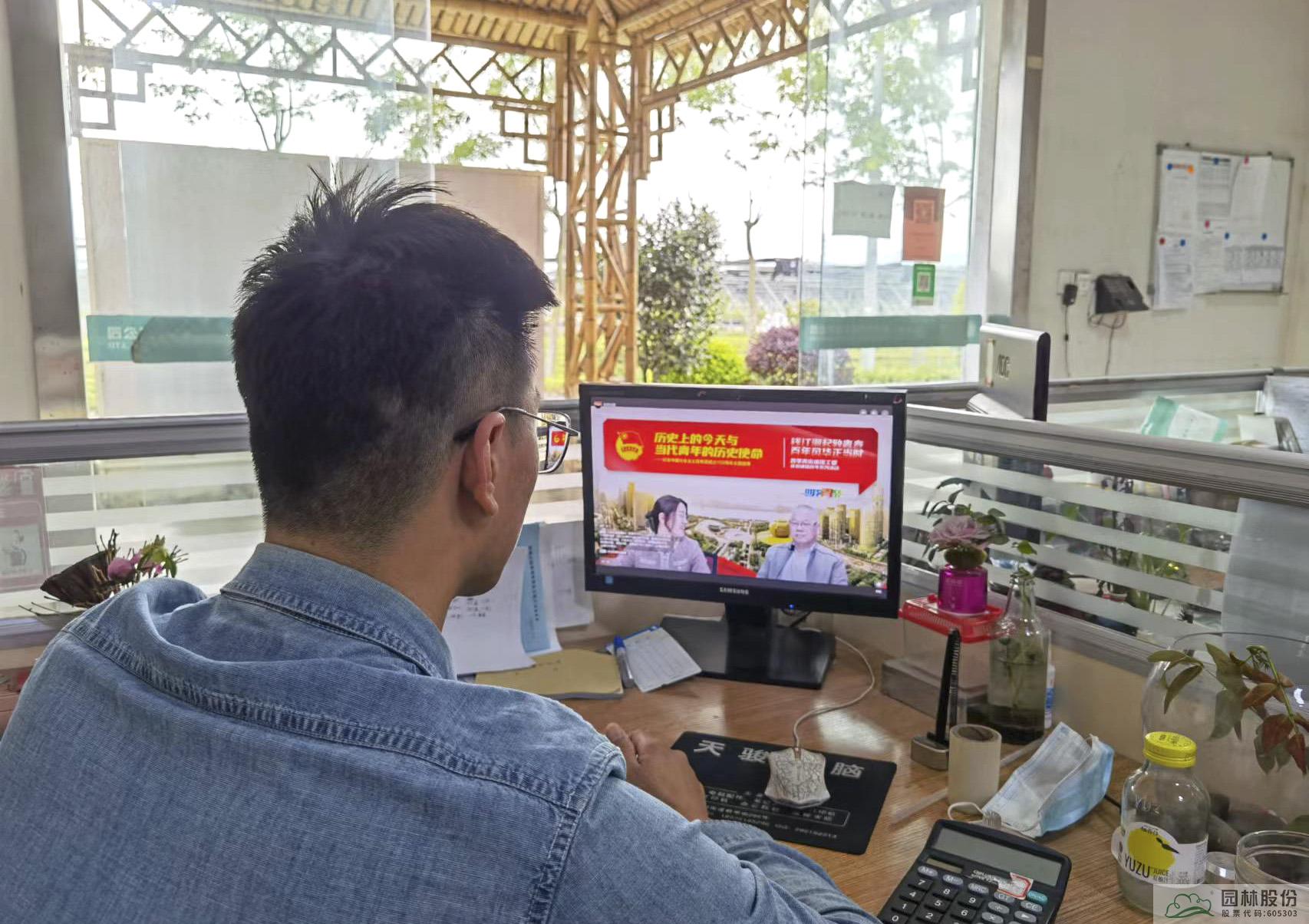 亚洲精品白浆高清久久久久久