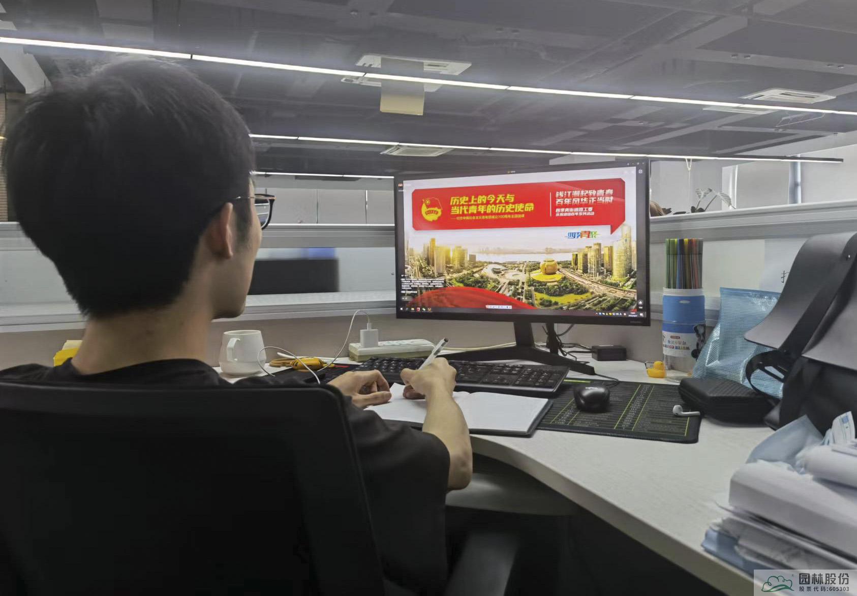 亚洲精品白浆高清久久久久久