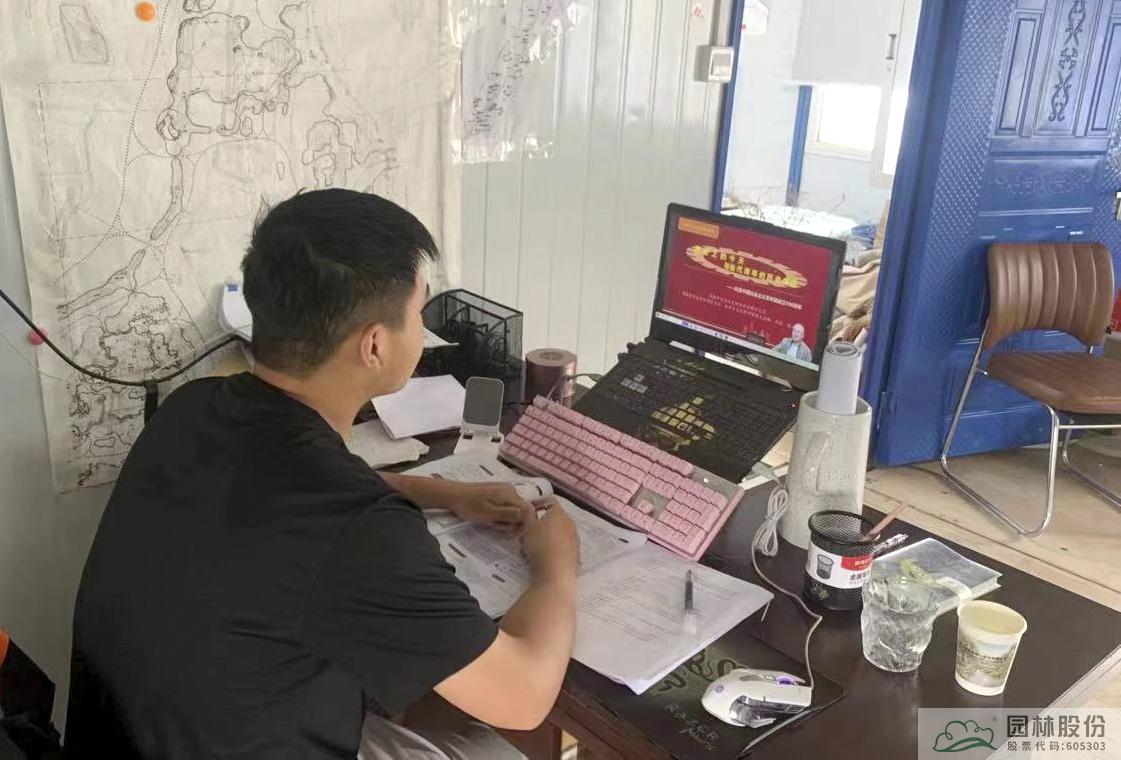 亚洲精品白浆高清久久久久久