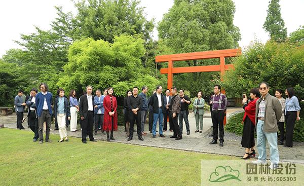 亚洲精品白浆高清久久久久久