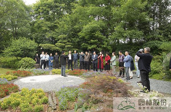 亚洲精品白浆高清久久久久久