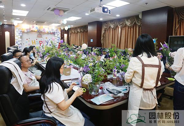 亚洲精品白浆高清久久久久久