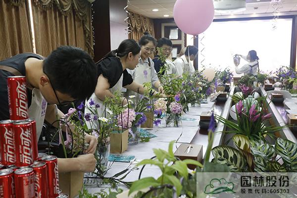 亚洲精品白浆高清久久久久久