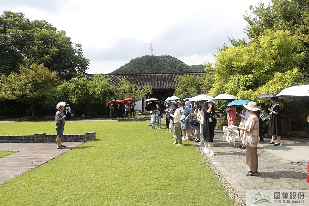 亚洲精品白浆高清久久久久久