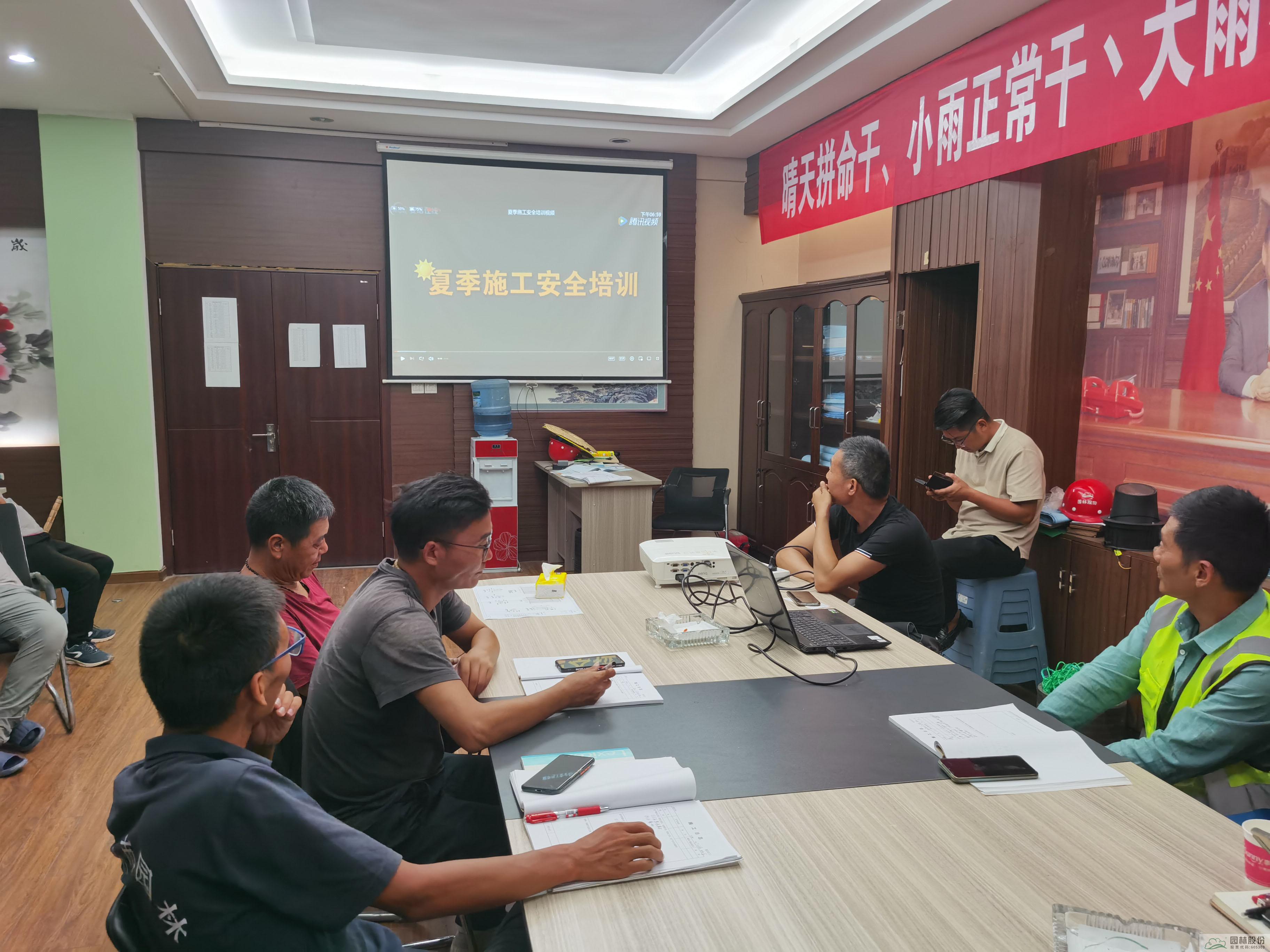 亚洲精品白浆高清久久久久久