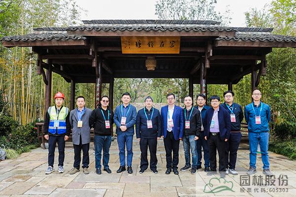 亚洲精品白浆高清久久久久久