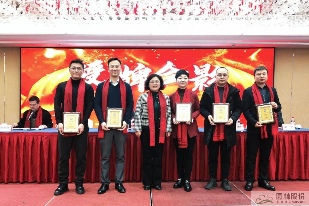 亚洲精品白浆高清久久久久久