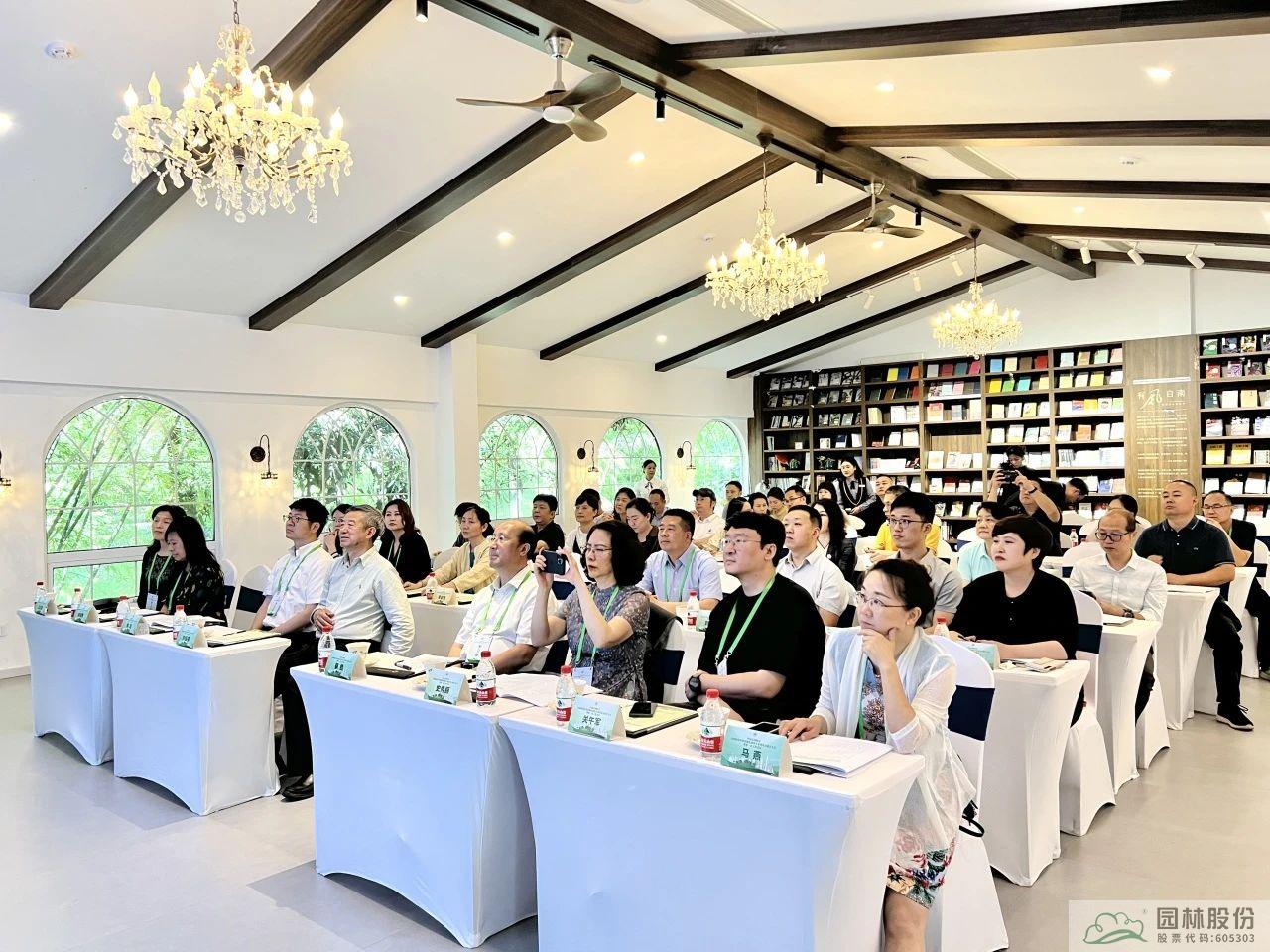 亚洲精品白浆高清久久久久久