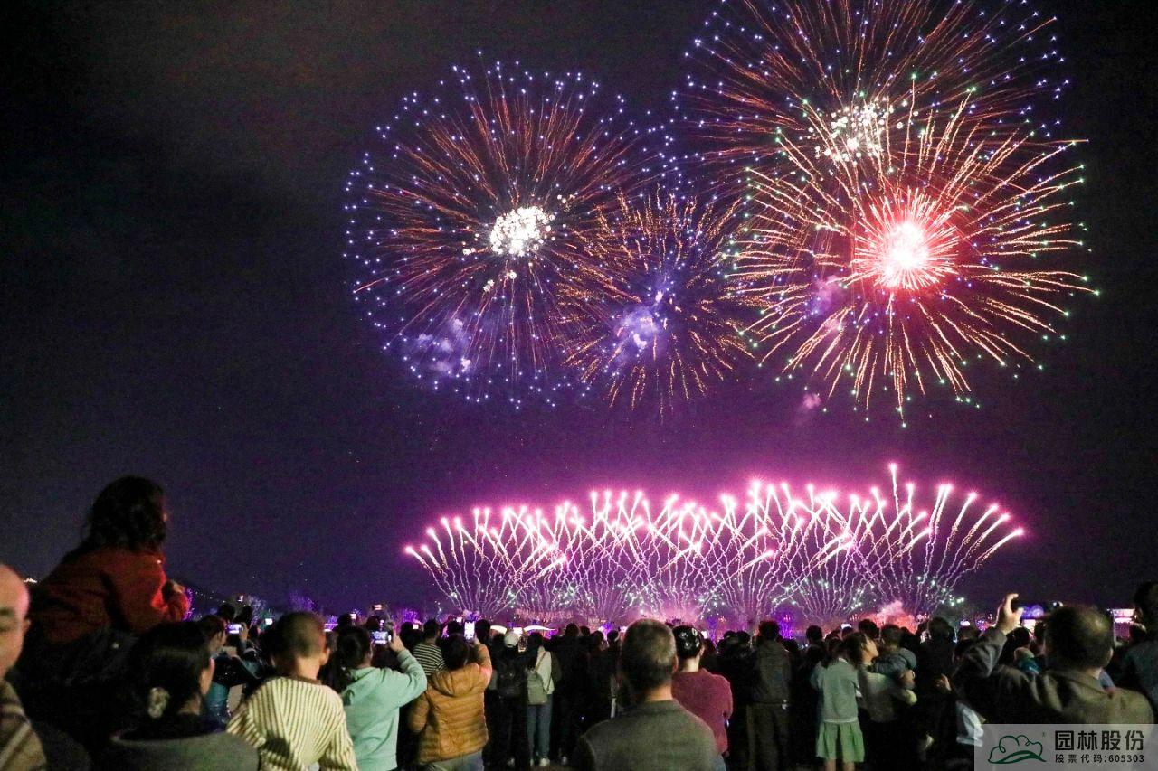 亚洲精品白浆高清久久久久久