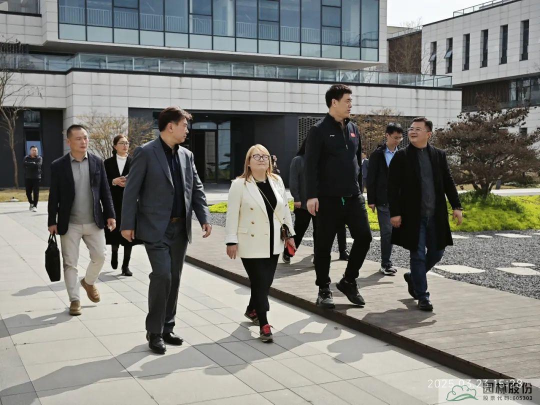 亚洲精品白浆高清久久久久久