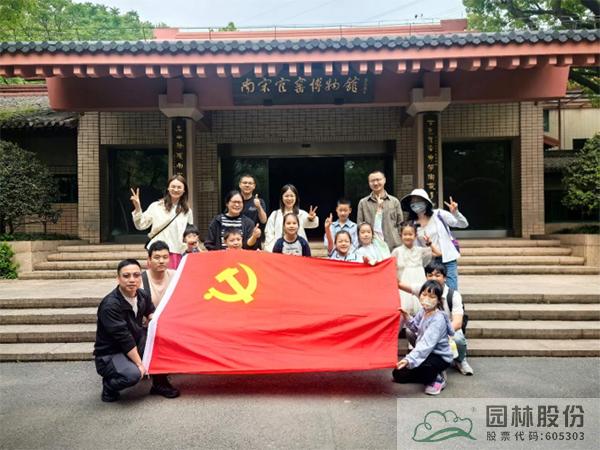 亚洲精品白浆高清久久久久久