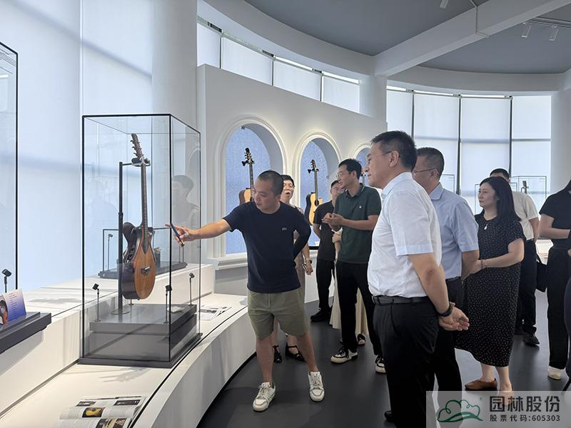 亚洲精品白浆高清久久久久久