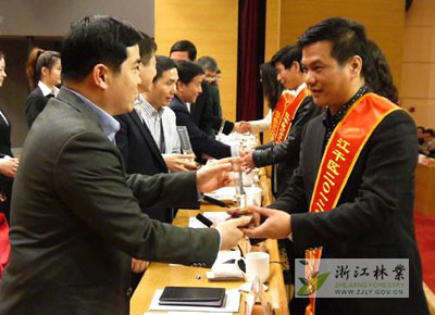 亚洲精品白浆高清久久久久久