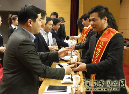 亚洲精品白浆高清久久久久久