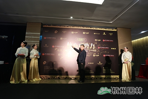 亚洲精品白浆高清久久久久久