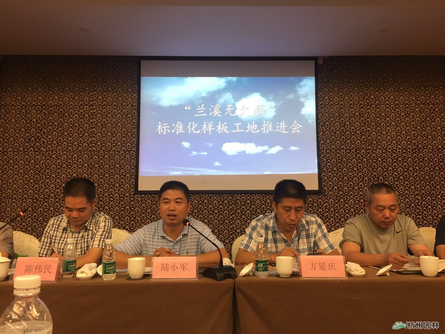 亚洲精品白浆高清久久久久久